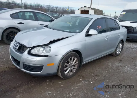 2010 Volkswagen Jetta Limited Edition from USA, damaged, VIN 3VWRZ7AJ4AM130226